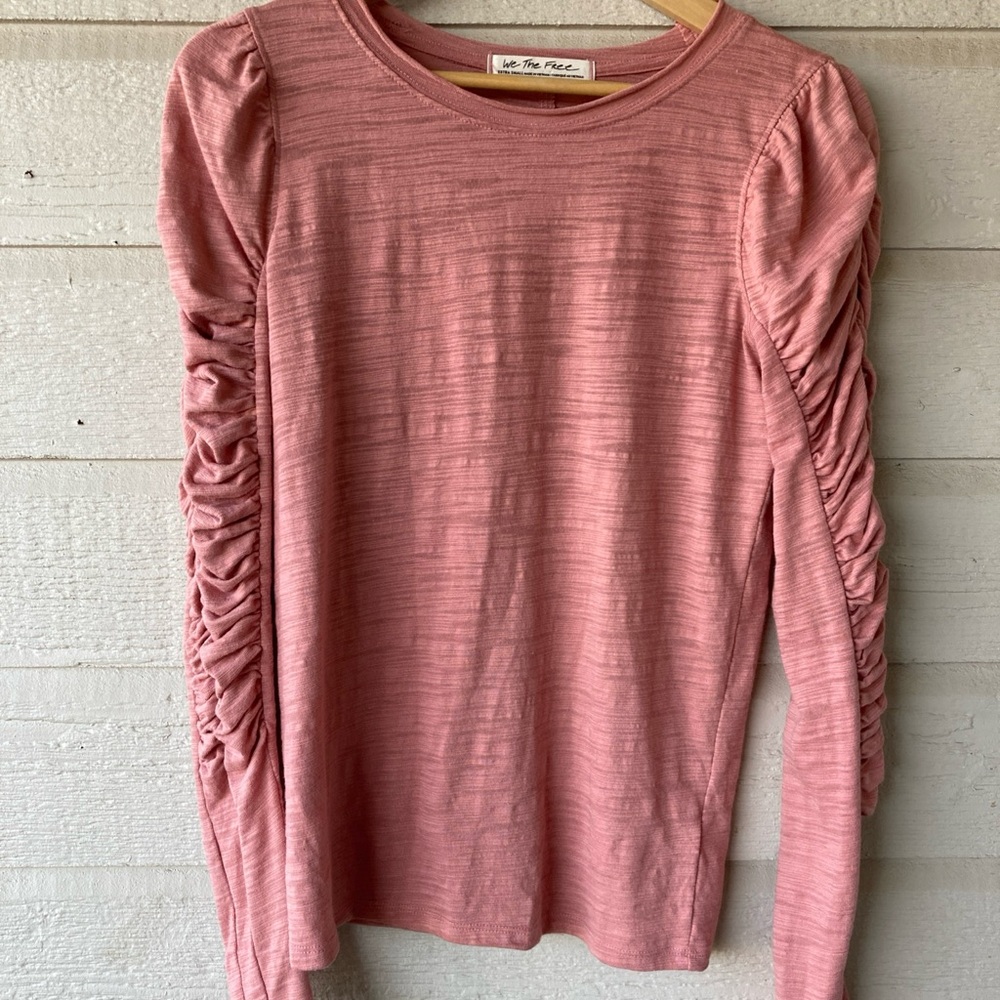 We The Free Dusty Rose Pink Ruched Sleeve Top women’s size XS